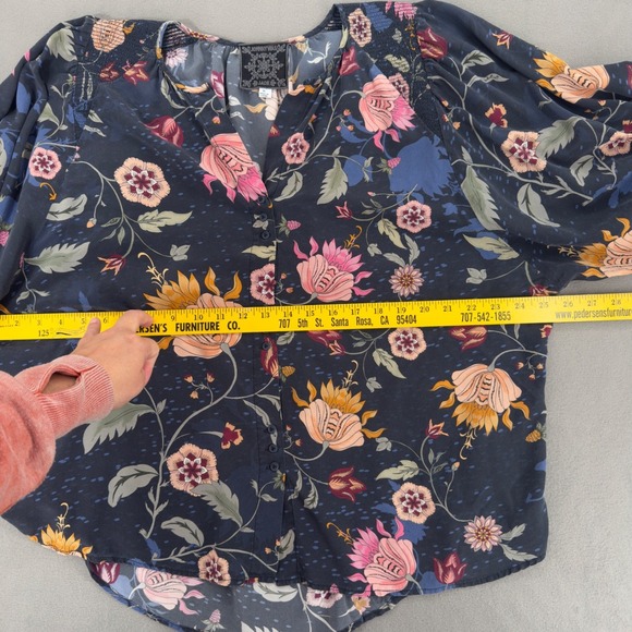 Johnny Was Floral Silk Blouse Womens Size XL Navy Button Down Boho Short Sleeve - Picture 7 of 9